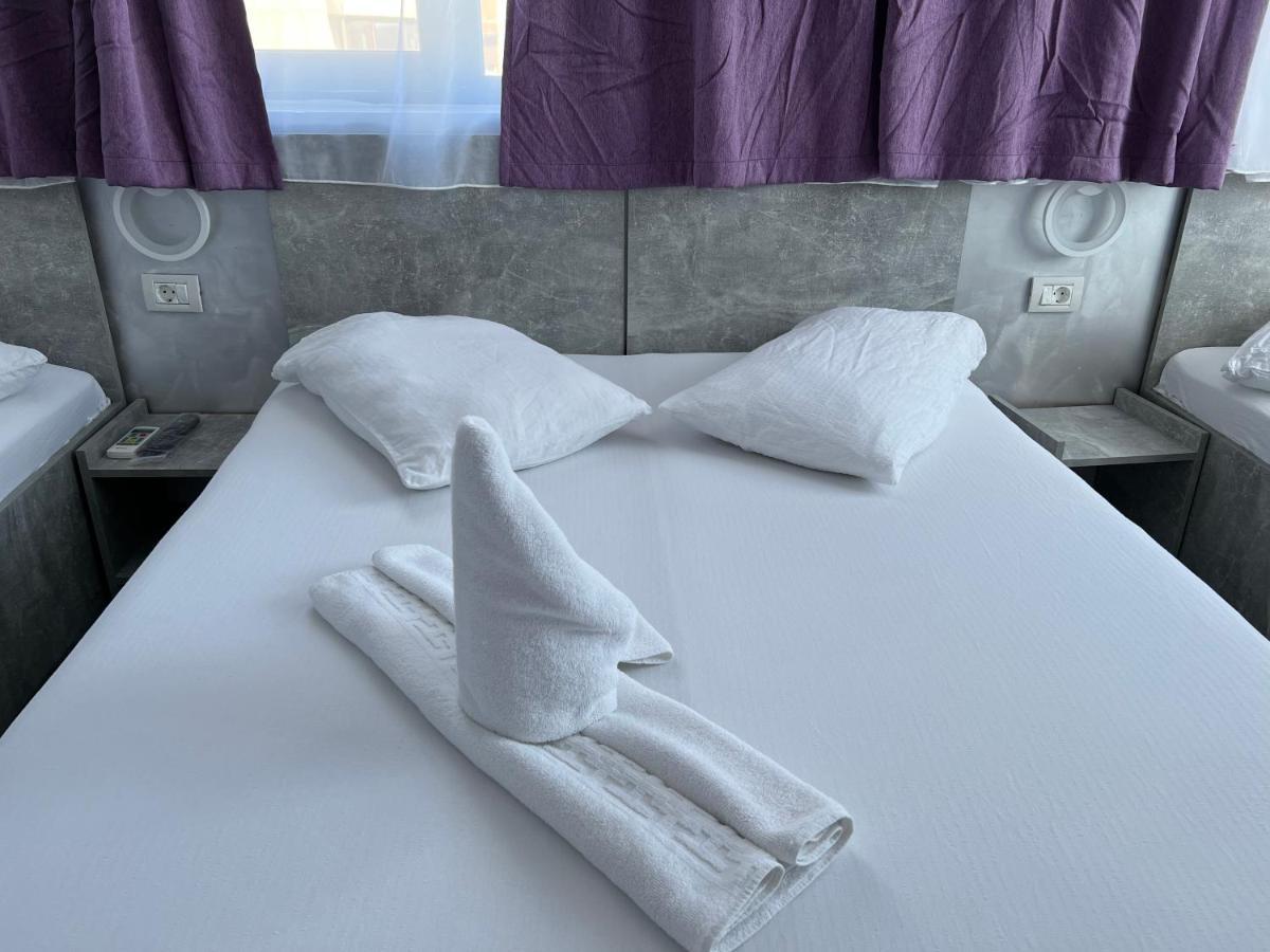 Hotel Ama World Constanţa Esterno foto